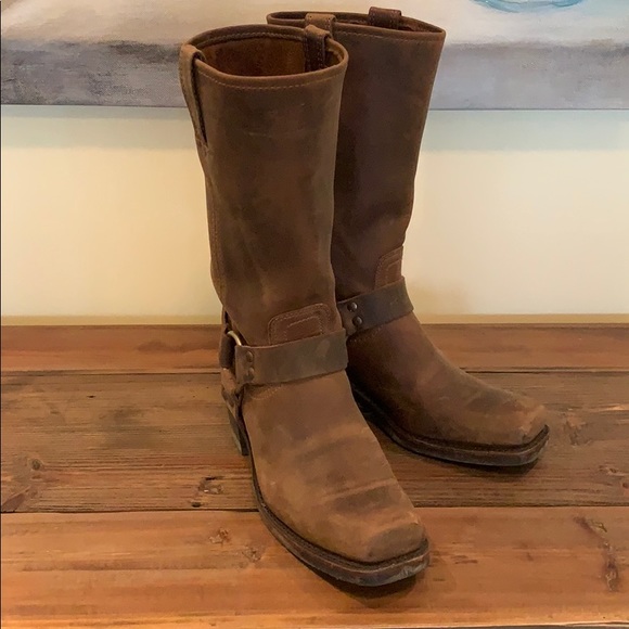 frye harness boots women